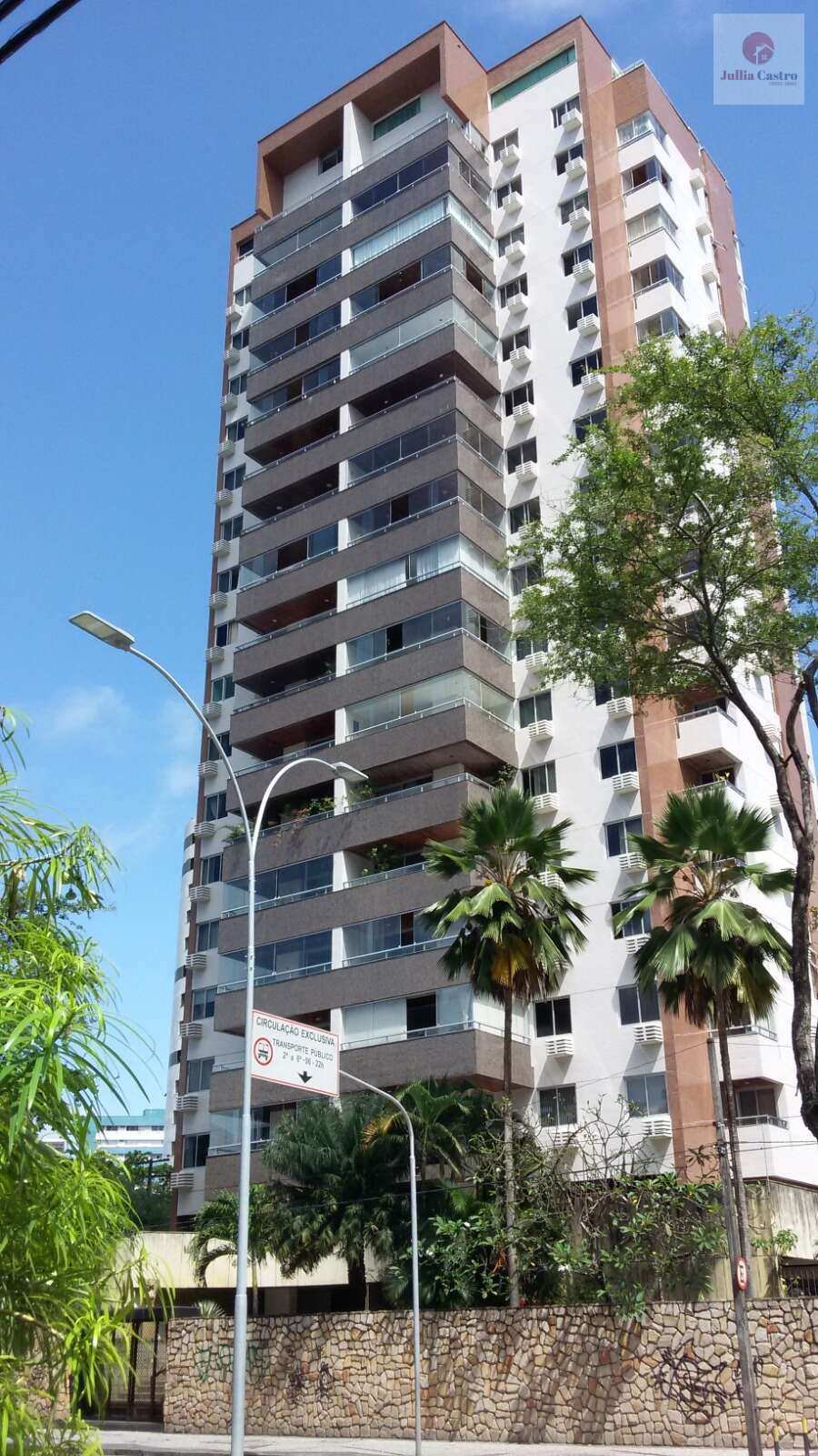 VENDO ÓTIMO APARTAMENTO COM 03 QUARTOS EM BOA VIAGEM - RECIFE - Jullia Castro - Corretora de Imóveis