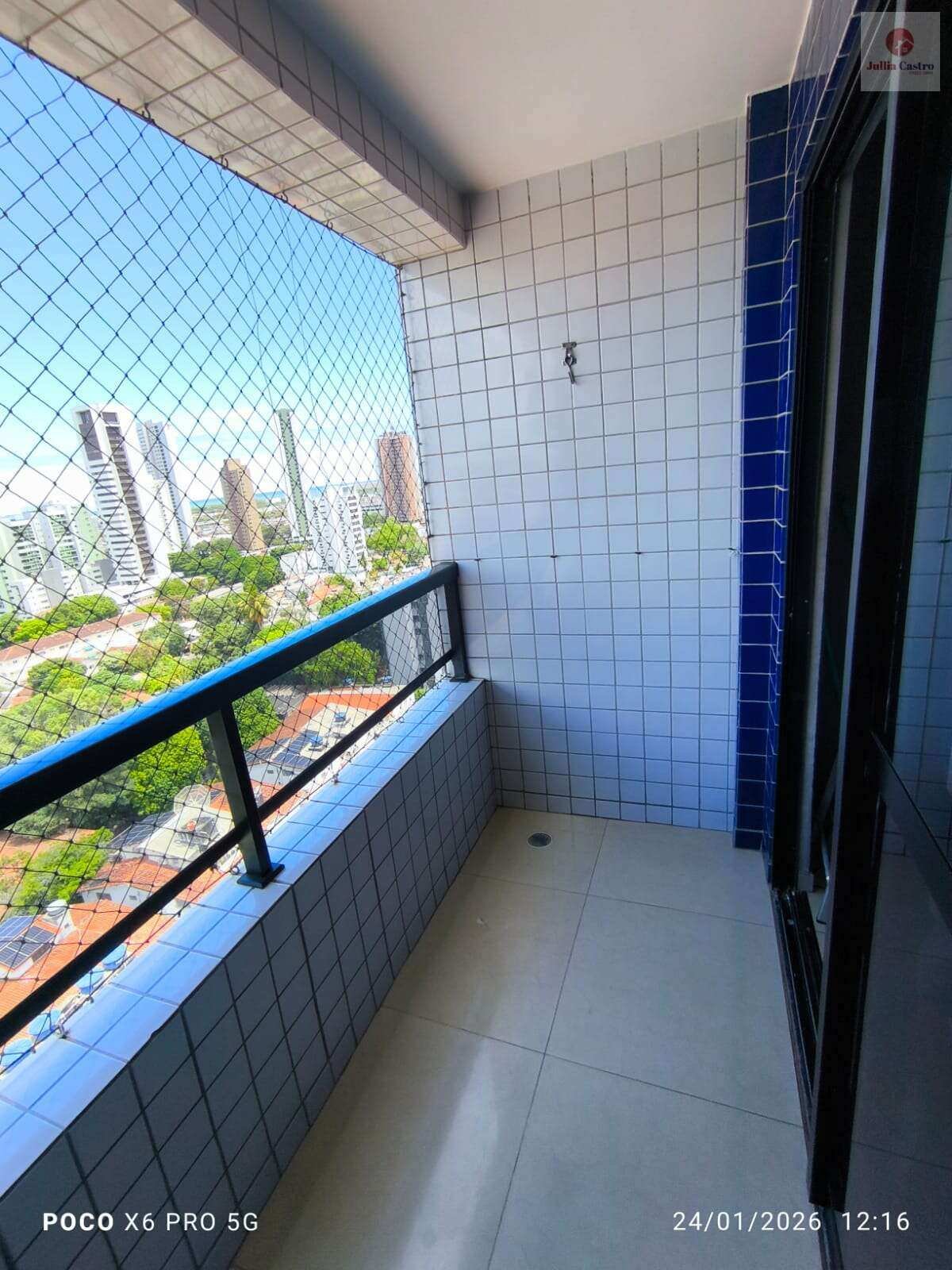 VENDO ÓTIMO APARTAMENTO COM 03 QUARTOS NA ENCRUZILHADA - RECIFE - Jullia Castro - Corretora de Imóveis