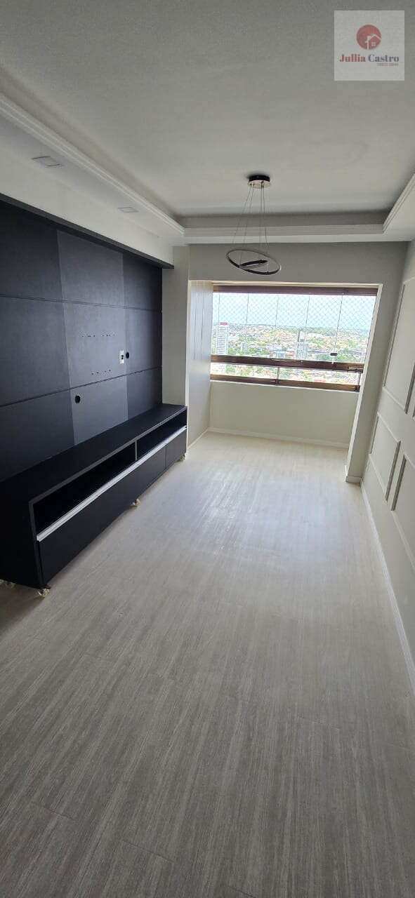 VENDO ÓTIMO APARTAMENTO COM 03 QUARTOS NA ENCUZILHADA- RECIFE - Jullia Castro - Corretora de Imóveis