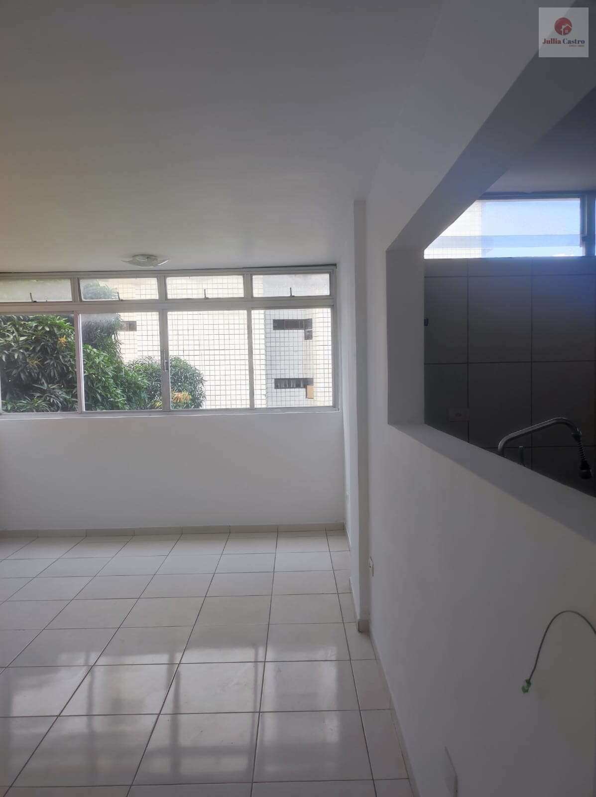 VENDO ÓTIMO APARTAMENTO COM 03 QUARTOS NA MADALENA - RECIFE - Jullia Castro - Corretora de Imóveis