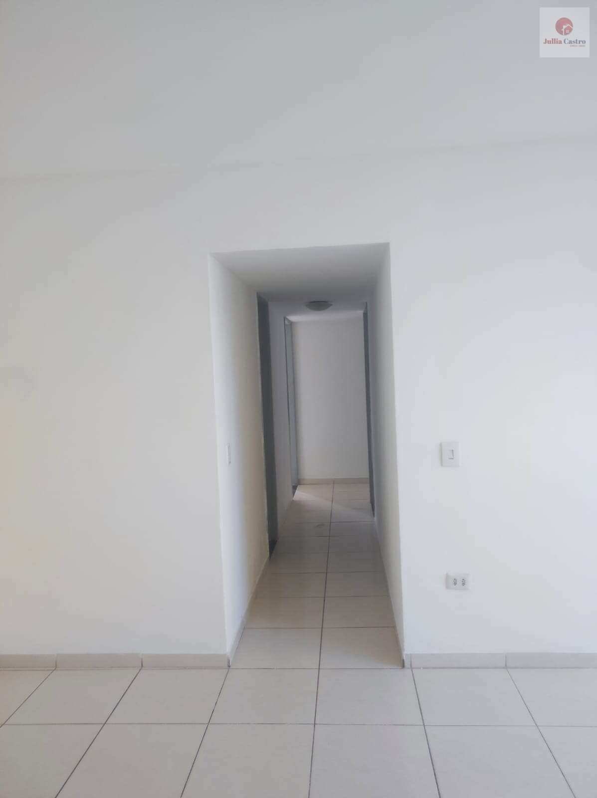 VENDO ÓTIMO APARTAMENTO COM 03 QUARTOS NA MADALENA - RECIFE - Jullia Castro - Corretora de Imóveis