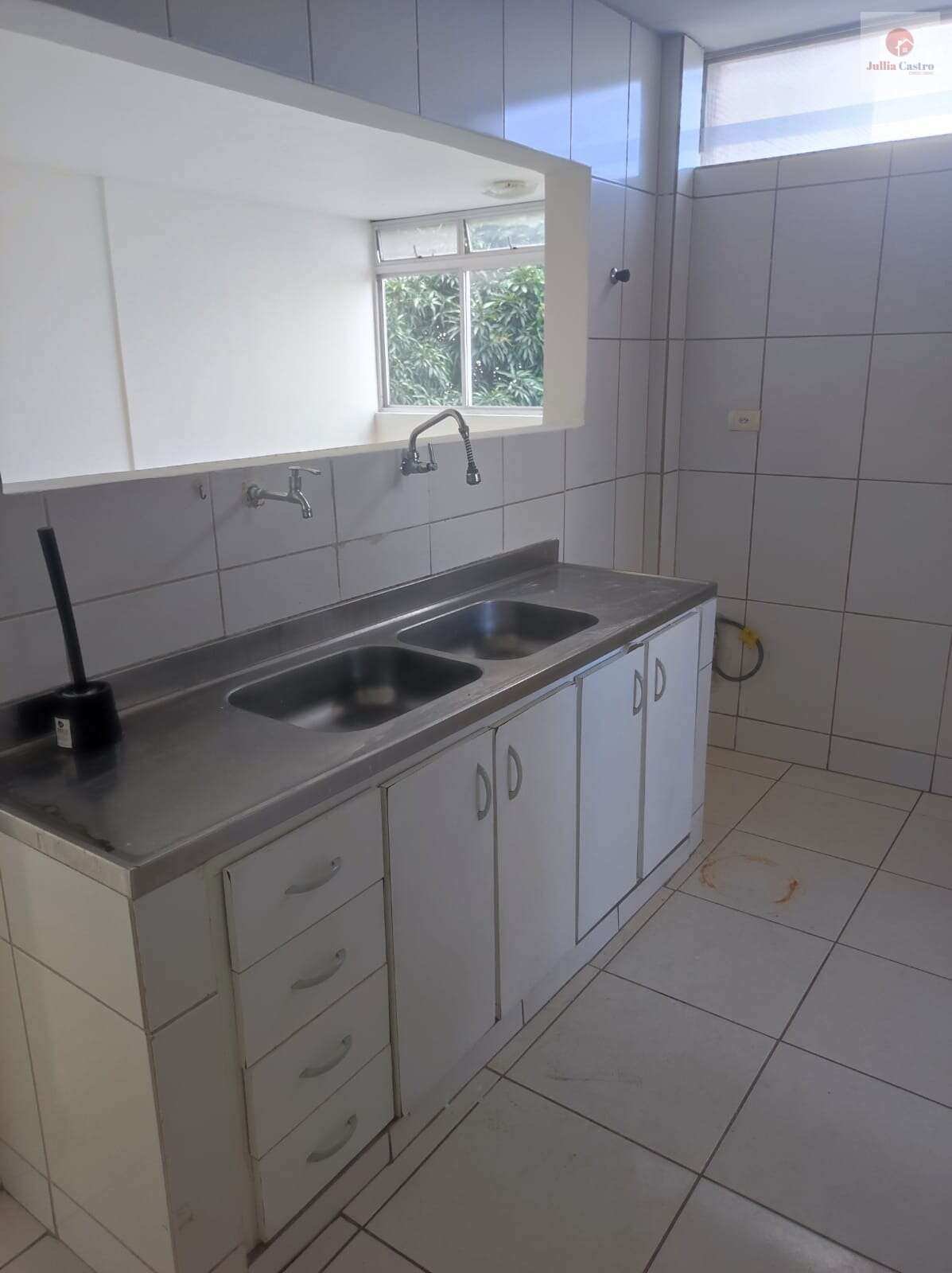 VENDO ÓTIMO APARTAMENTO COM 03 QUARTOS NA MADALENA - RECIFE - Jullia Castro - Corretora de Imóveis