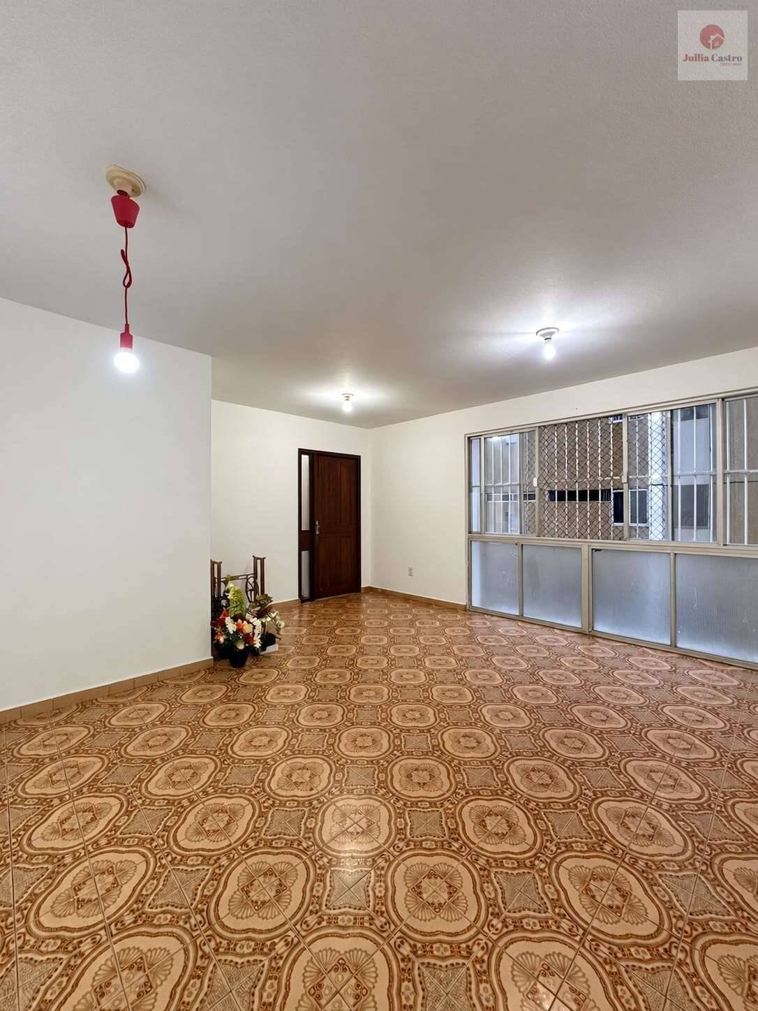 VENDO ÓTIMO APARTAMENTO COM 03 QUARTOS NO ESPINHEIRO - RECIFE - Jullia Castro - Corretora de Imóveis