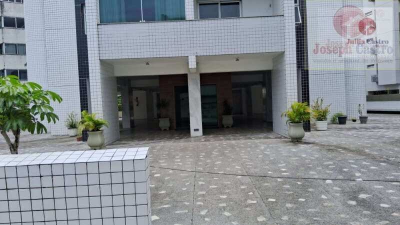 VENDO ÓTIMO APARTAMENTO COM 03 QUARTOS NO ESPINHEIRO - RECIFE - Jullia Castro - Corretora de Imóveis