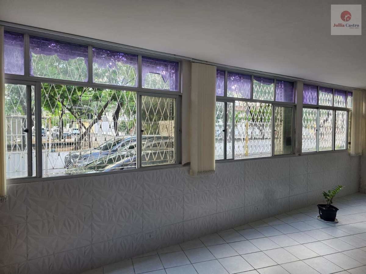 VENDO ÓTIMO APARTAMENTO COM 04 QUARTOS NA ENCRUZILHADA - RECIFE - Jullia Castro - Corretora de Imóveis