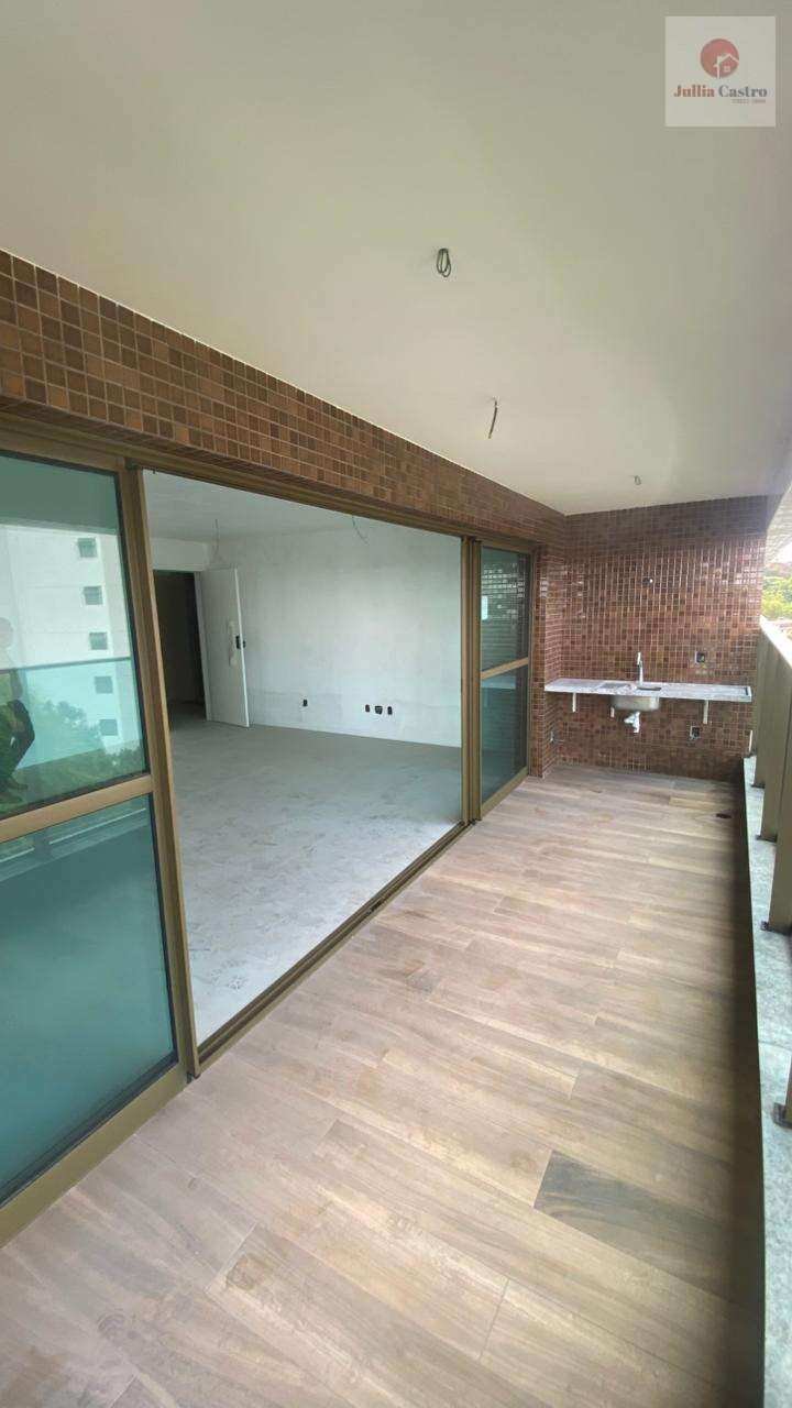 VENDO ÓTIMO APARTAMENTO COM 122m² EM CASA FORTE/RECIFE - Jullia Castro - Corretora de Imóveis
