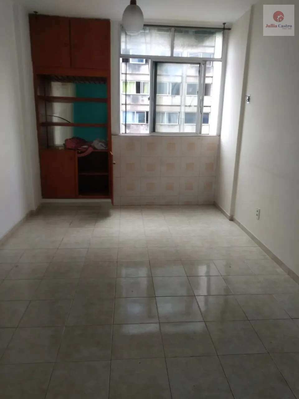 VENDO ÓTIMO APARTAMENTO COM 2 QUARTOS NO BAIRRO DA BOA VISTA / RECIFE - Jullia Castro - Corretora de Imóveis
