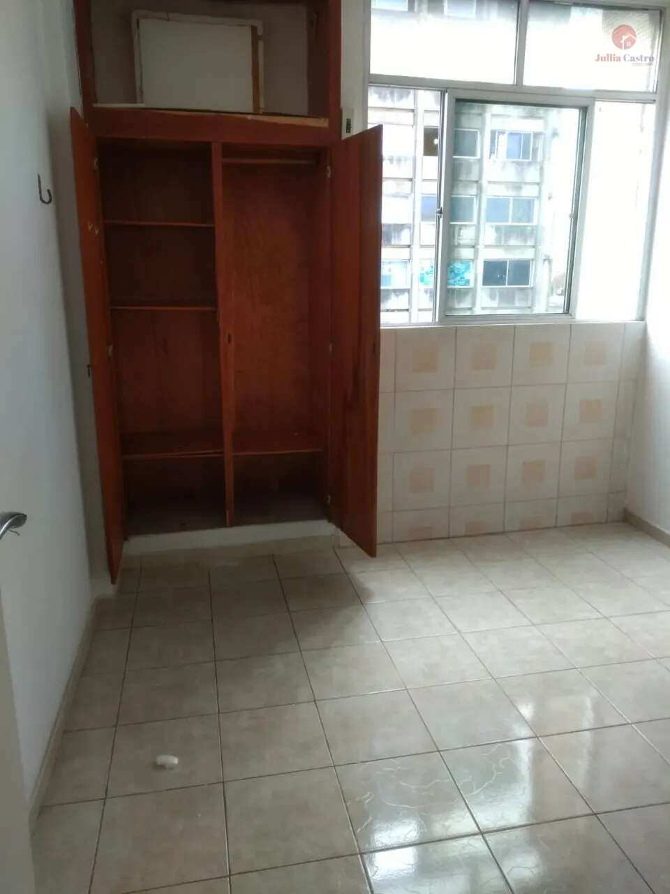 VENDO ÓTIMO APARTAMENTO COM 2 QUARTOS NO BAIRRO DA BOA VISTA / RECIFE - Jullia Castro - Corretora de Imóveis
