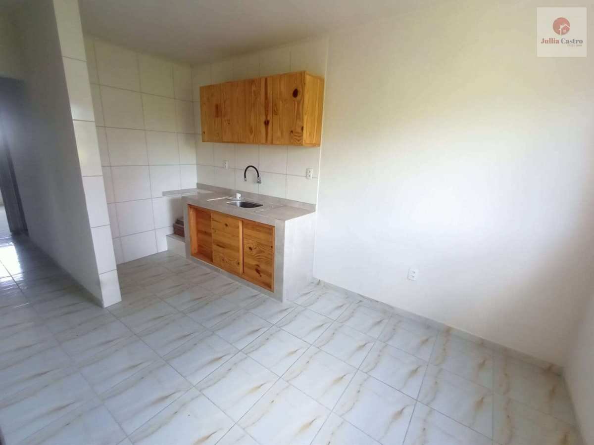 VENDO ÓTIMO APARTAMENTO COM 2 QUARTOS NO BAIRRO DA ENCRUZILHADA / RECIFE - Jullia Castro - Corretora de Imóveis