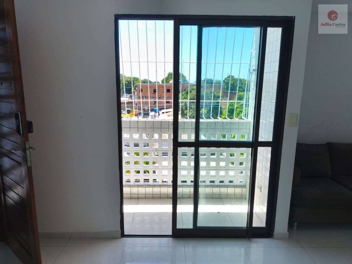 VENDO ÓTIMO APARTAMENTO COM 3 QUARTOS NO BAIRRO DE CAMPO GRANDE / RECIFE - Jullia Castro - Corretora de Imóveis