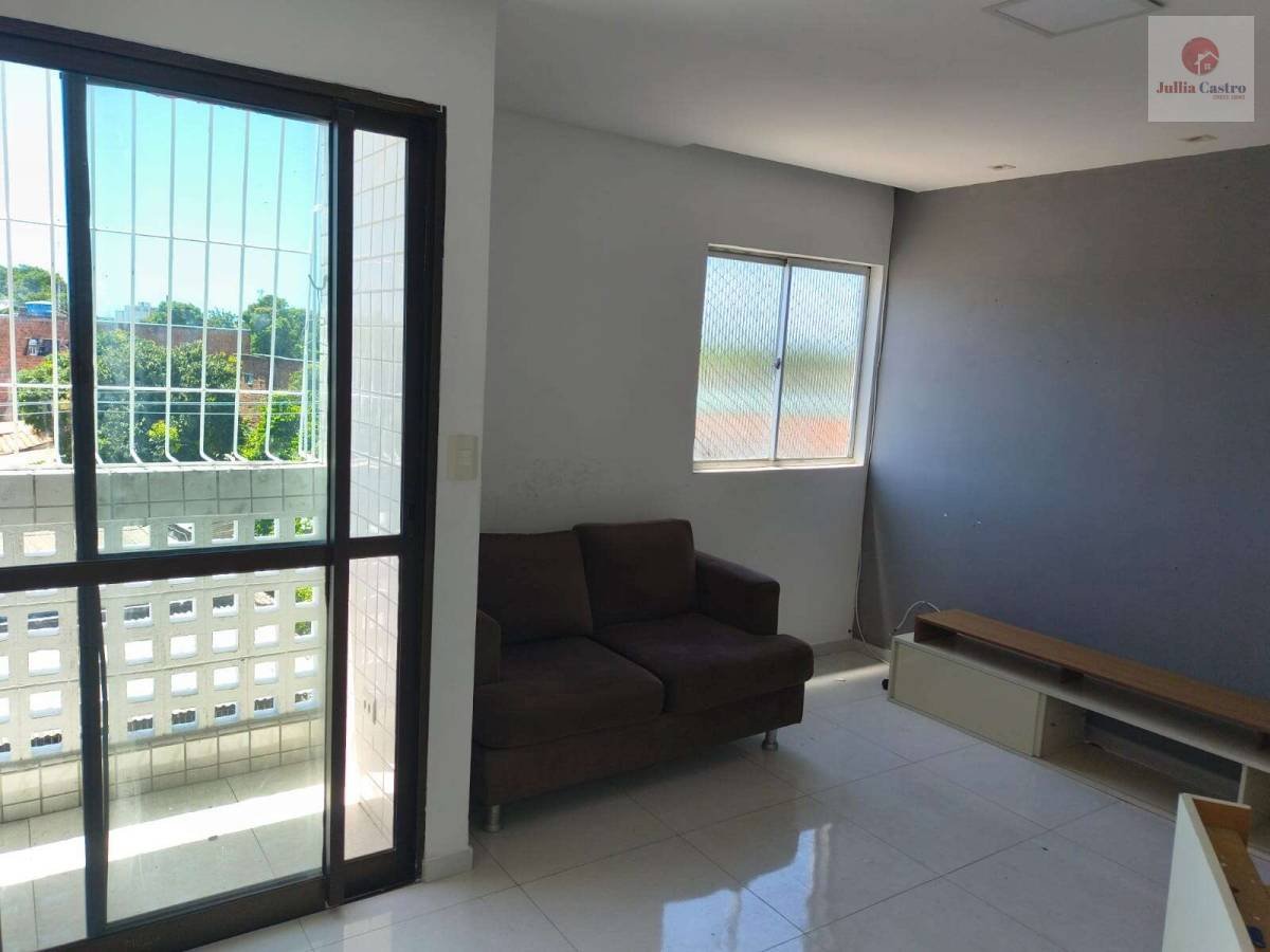 VENDO ÓTIMO APARTAMENTO COM 3 QUARTOS NO BAIRRO DE CAMPO GRANDE / RECIFE - Jullia Castro - Corretora de Imóveis