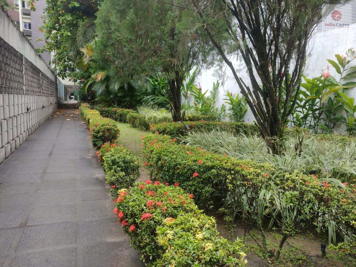 VENDO ÓTIMO APARTAMENTO COM 3 QUARTOS NO BAIRRO DE CASA FOPRTE / RECIFE - Jullia Castro - Corretora de Imóveis