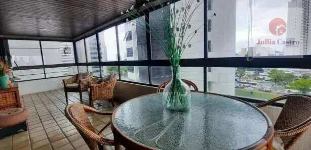 VENDO ÓTIMO APARTAMENTO COM QUATRO QUARTOS SENDO QUATRO SUITES NO BAIRRO DO ESPINHEIRO / RECIFE - Jullia Castro - Corretora de Imóveis